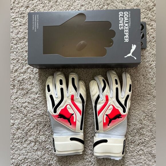Puma Ultra Pro RC GoalKeeper Soccer Gloves - Picture 1 of 10